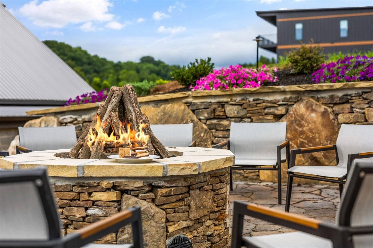 fire pit at luxury vacation rental in sevierville
