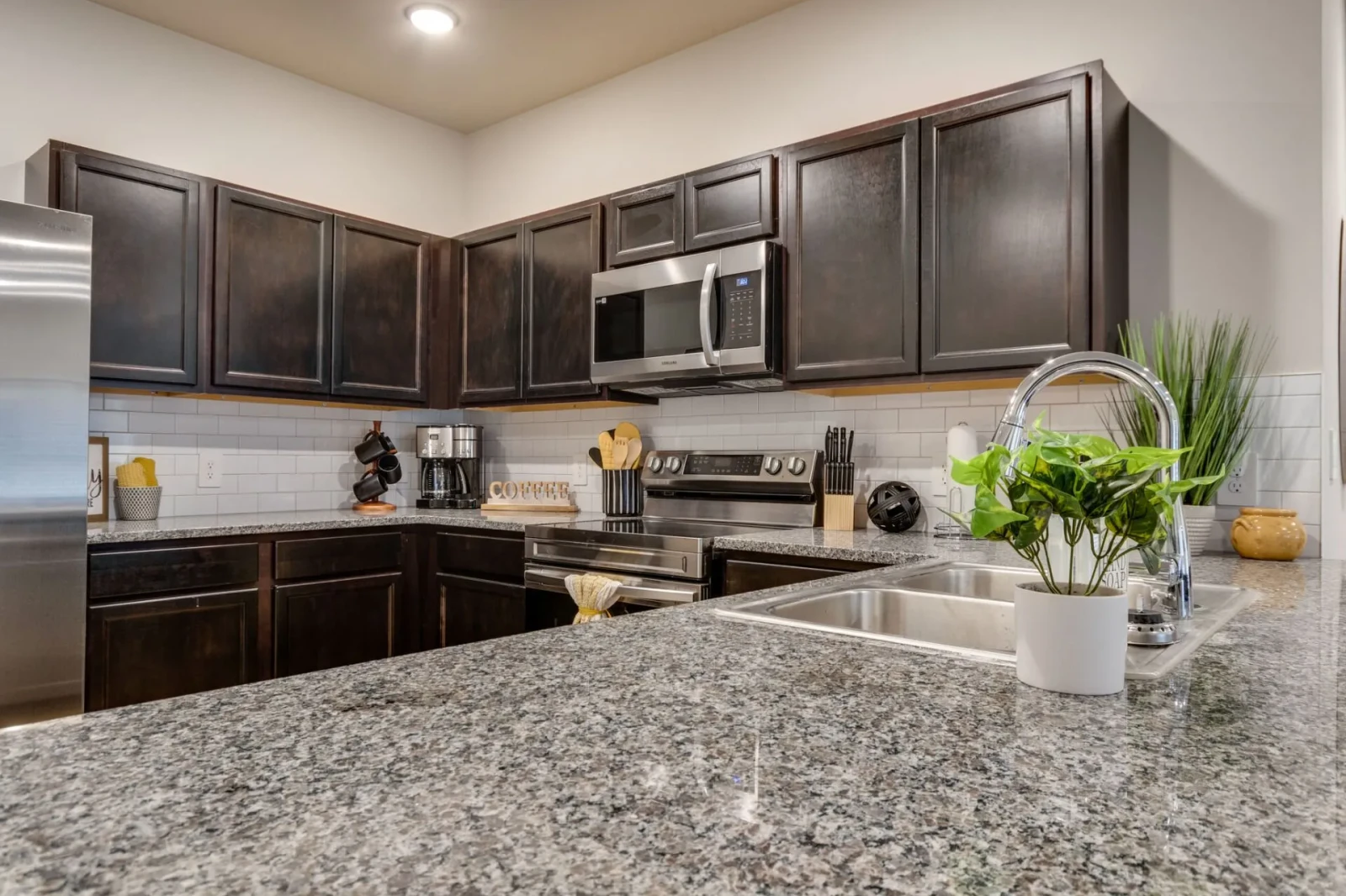 apartment kitchen sevierville